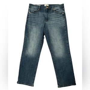 Universal Thread Womens High Rise Slim Straight Jeans in Classic Blue